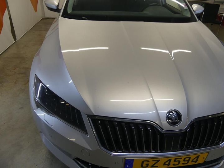 Photo 15 VIN: TMBJH7NP4H7505215 - SKODA SUPERB 