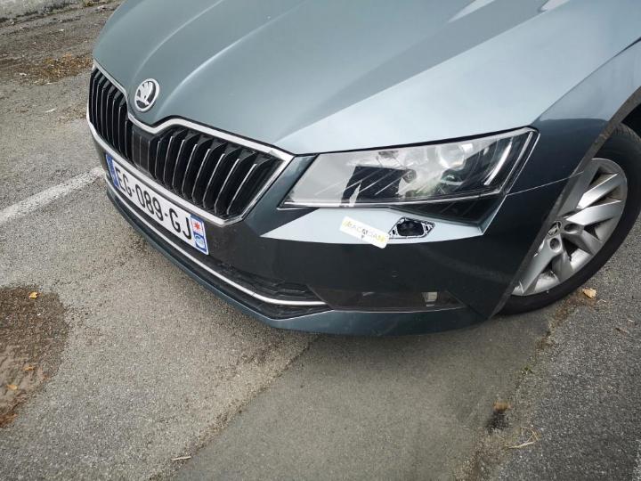 Photo 24 VIN: TMBJH7NP4H7506011 - SKODA SUPERB 