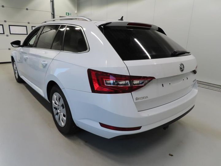 Photo 2 VIN: TMBJH7NP4K7023321 - SKODA SUPERB 