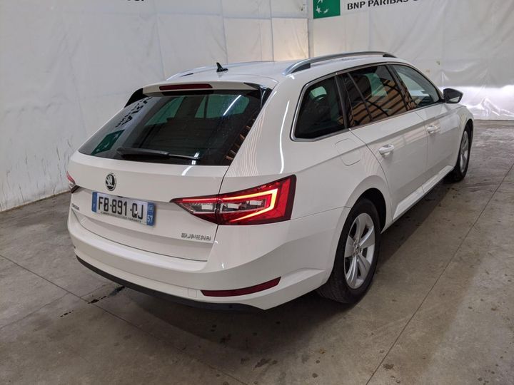 Photo 3 VIN: TMBJH7NP4K7023710 - SKODA SUPERB 