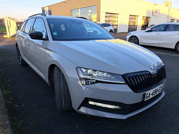 Photo 10 VIN: TMBJH7NP4M7070657 - SKODA SUPERB 