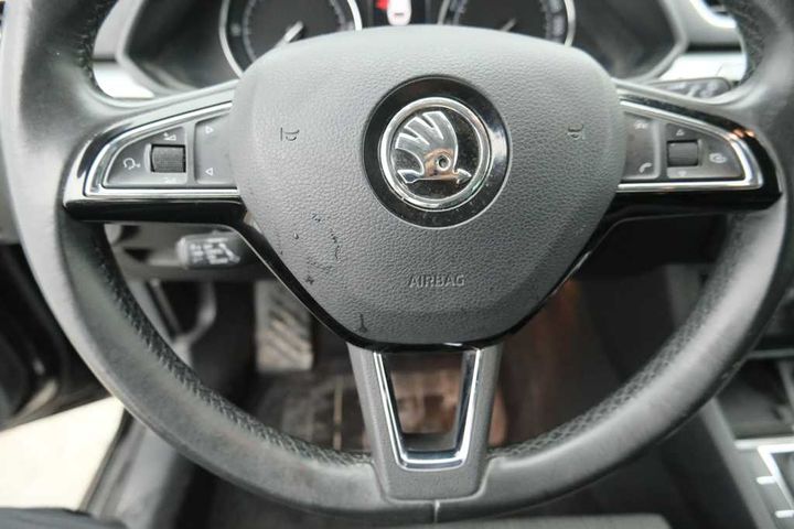 Photo 26 VIN: TMBJH7NP5H7500928 - SKODA SUPERB 