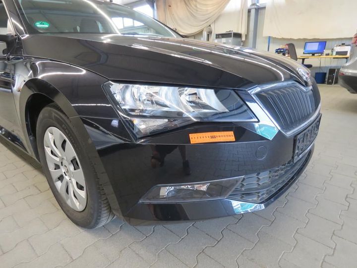 Photo 14 VIN: TMBJH7NP5H7501044 - SKODA SUPERB 