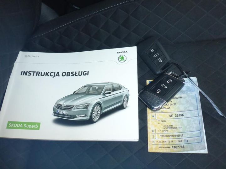 Photo 10 VIN: TMBJH7NP5H7505918 - SKODA SUPERB 