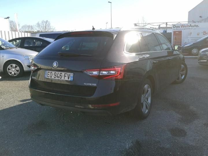 Photo 2 VIN: TMBJH7NP5J7517167 - SKODA SUPERB 