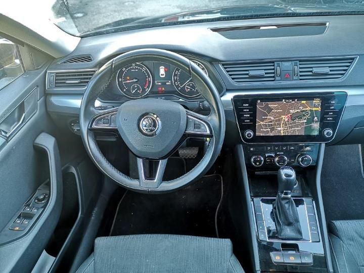 Photo 5 VIN: TMBJH7NP5J7517167 - SKODA SUPERB 