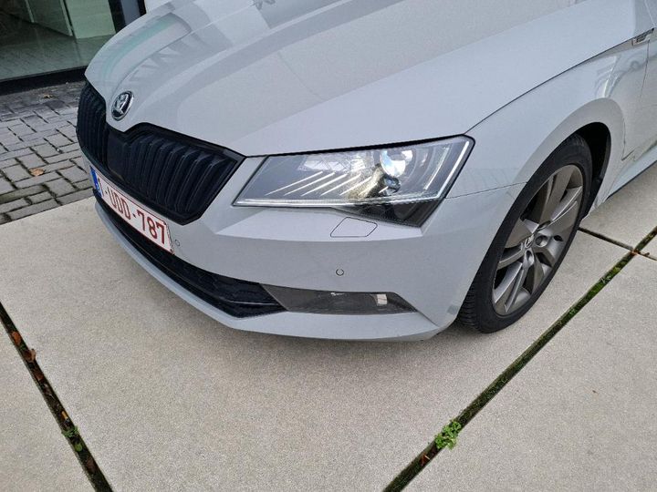 Photo 31 VIN: TMBJH7NP5J7582469 - SKODA SUPERB 