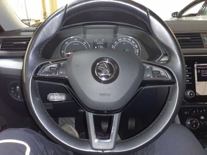 Photo 15 VIN: TMBJH7NP5J7589275 - SKODA SUPERB 