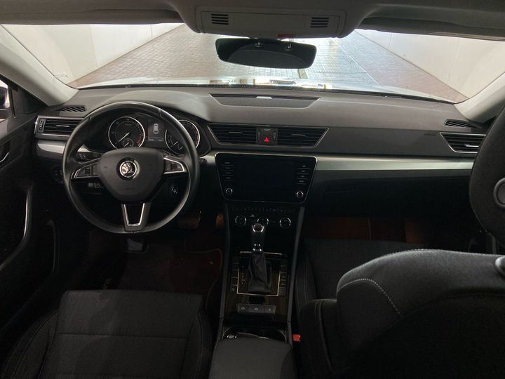 Photo 6 VIN: TMBJH7NP5J7589275 - SKODA SUPERB 