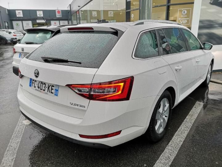 Photo 17 VIN: TMBJH7NP5K7021447 - SKODA SUPERB 