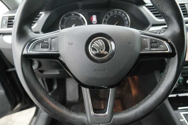 Photo 24 VIN: TMBJH7NP5K7044632 - SKODA SUPERB 