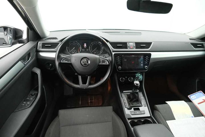 Photo 9 VIN: TMBJH7NP5K7044632 - SKODA SUPERB 