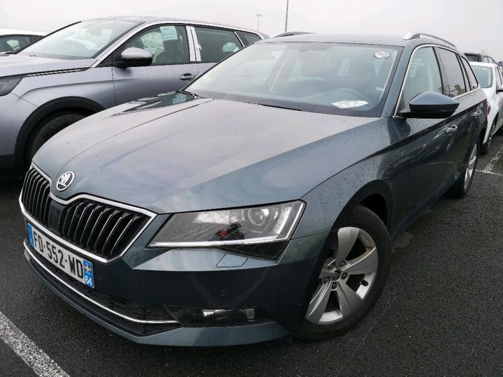 Photo 1 VIN: TMBJH7NP5K7047143 - SKODA SUPERB 