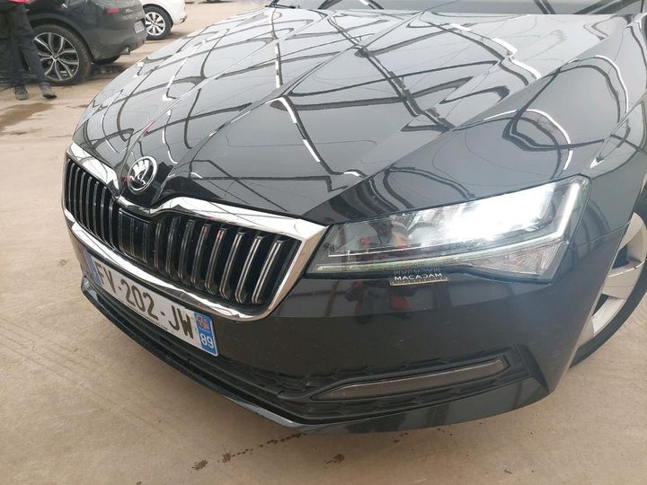 Photo 10 VIN: TMBJH7NP5M7030944 - SKODA SUPERB 