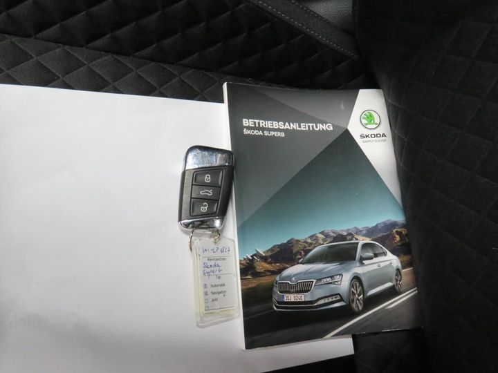 Photo 9 VIN: TMBJH7NP5N7031349 - SKODA SUPERB 