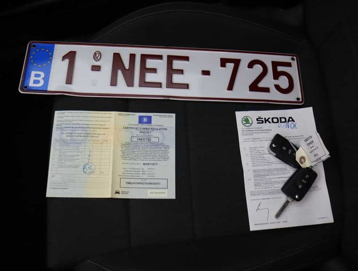 Photo 4 VIN: TMBJH7NP6G7036630 - SKODA SUPERB 