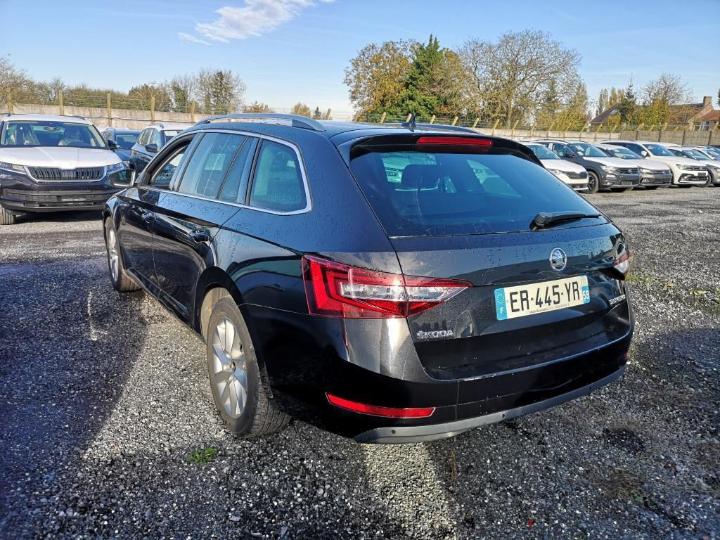 Photo 2 VIN: TMBJH7NP6J7534611 - SKODA SUPERB 