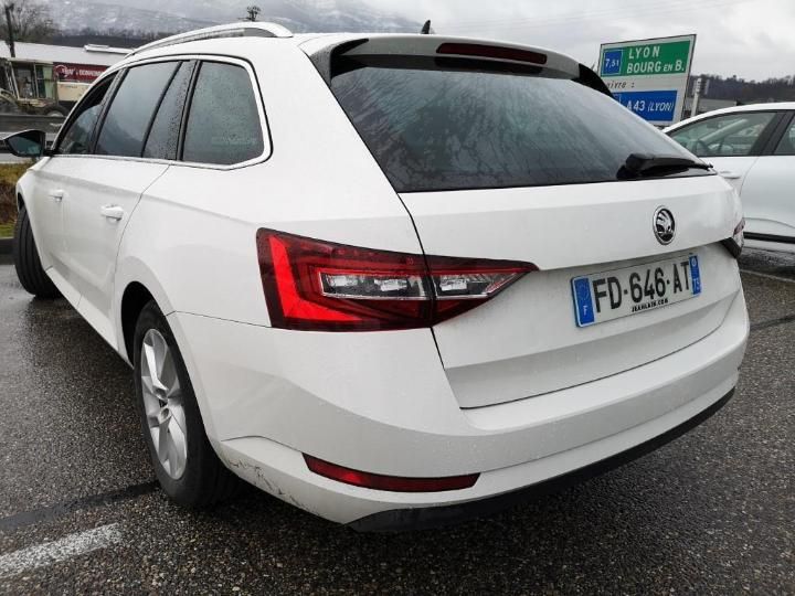 Photo 23 VIN: TMBJH7NP6K7021389 - SKODA SUPERB 