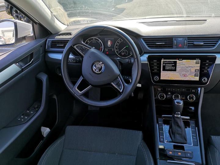 Photo 4 VIN: TMBJH7NP6K7032327 - SKODA SUPERB 