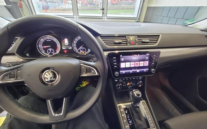 Photo 8 VIN: TMBJH7NP6L7021670 - SKODA SUPERB 