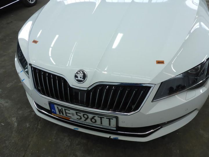 Photo 33 VIN: TMBJH7NP7J7602074 - SKODA SUPERB 