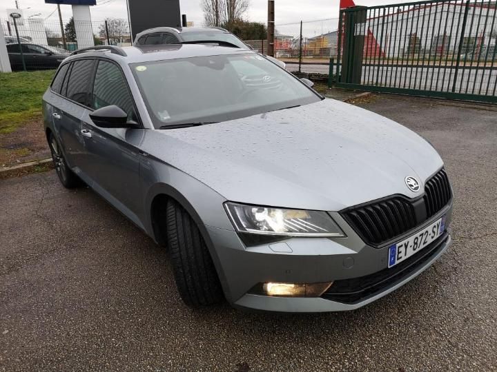 Photo 3 VIN: TMBJH7NP8J7593045 - SKODA SUPERB 