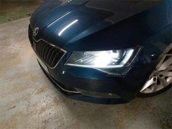 Photo 13 VIN: TMBJH7NP8K7028750 - SKODA SUPERB 