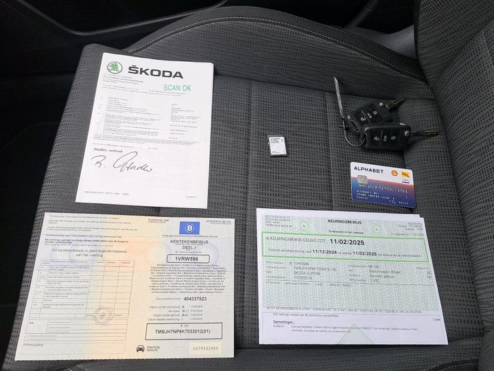 Photo 4 VIN: TMBJH7NP8K7033012 - SKODA SUPERB 