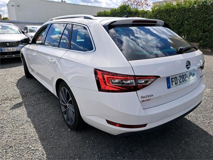 Photo 12 VIN: TMBJH7NP8K7043636 - SKODA SUPERB 