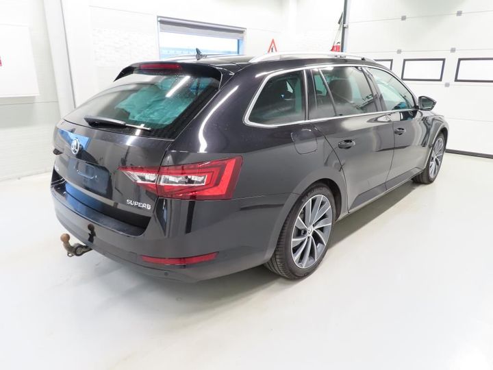 Photo 1 VIN: TMBJH7NP8K7056127 - SKODA SUPERB 