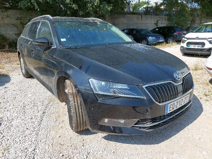 Photo 2 VIN: TMBJH7NP9J7523070 - SKODA SUPERB 