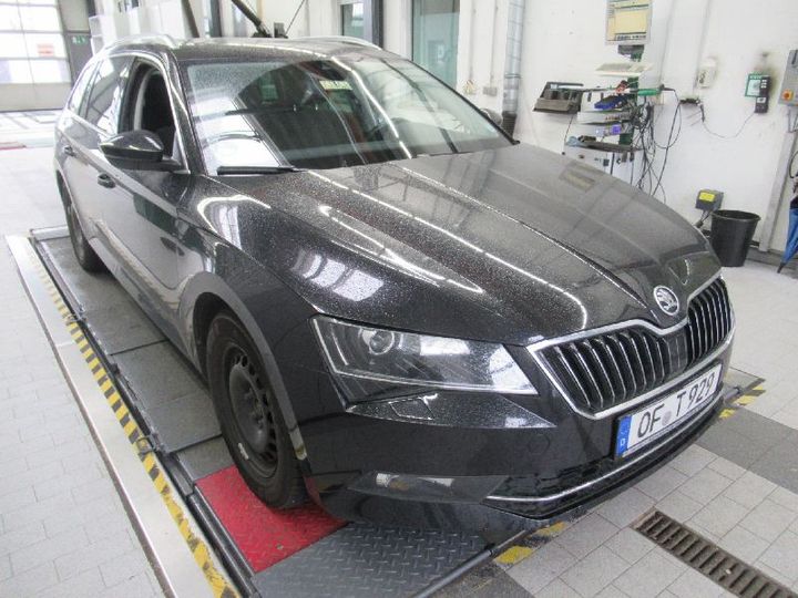 Photo 18 VIN: TMBJH7NP9J7568851 - SKODA SUPERB 