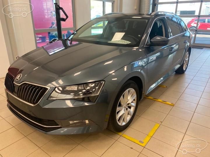 Photo 0 VIN: TMBJH7NP9J7573905 - SKODA SUPERB COMBI 