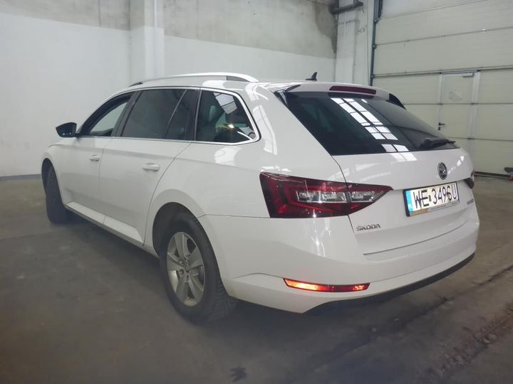 Photo 4 VIN: TMBJH7NP9J7577775 - SKODA SUPERB 