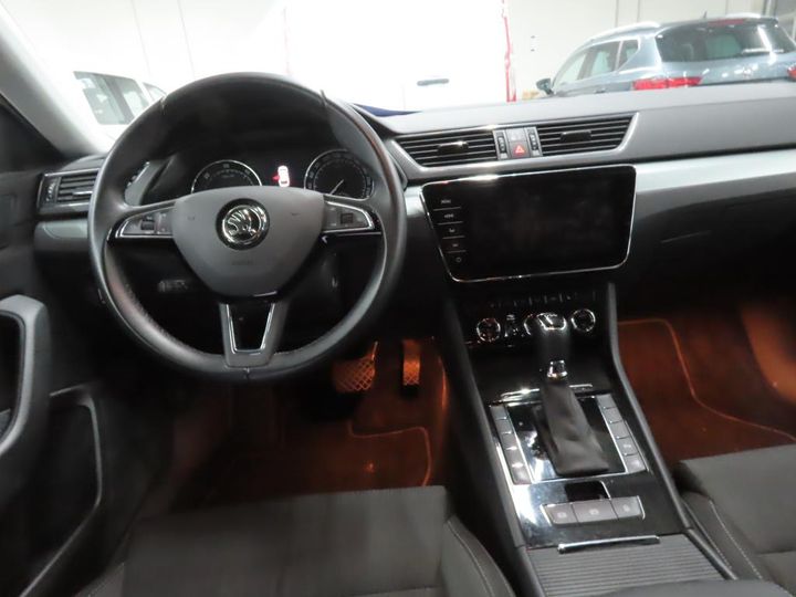 Photo 4 VIN: TMBJH7NP9K7025971 - SKODA SUPERB 