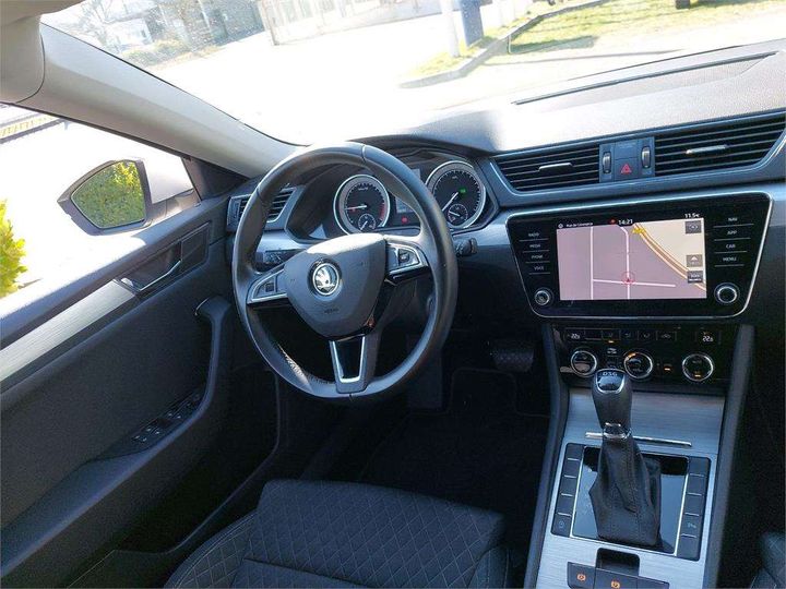 Photo 4 VIN: TMBJH7NP9L7023607 - SKODA SUPERB 