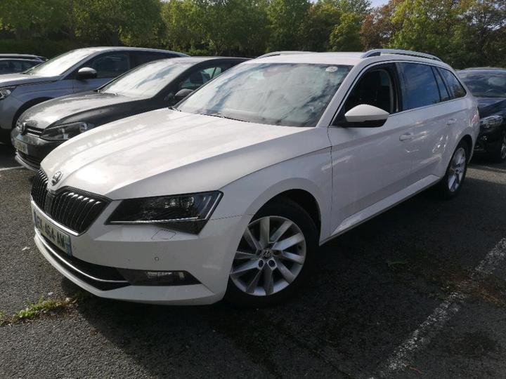 Photo 0 VIN: TMBJH7NPXH7527980 - SKODA SUPERB COMBI 