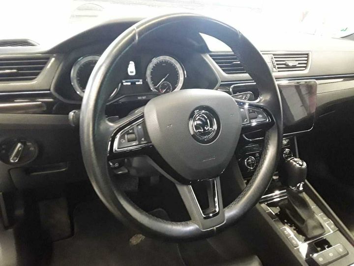 Photo 15 VIN: TMBJH7NPXJ7559821 - SKODA SUPERB 