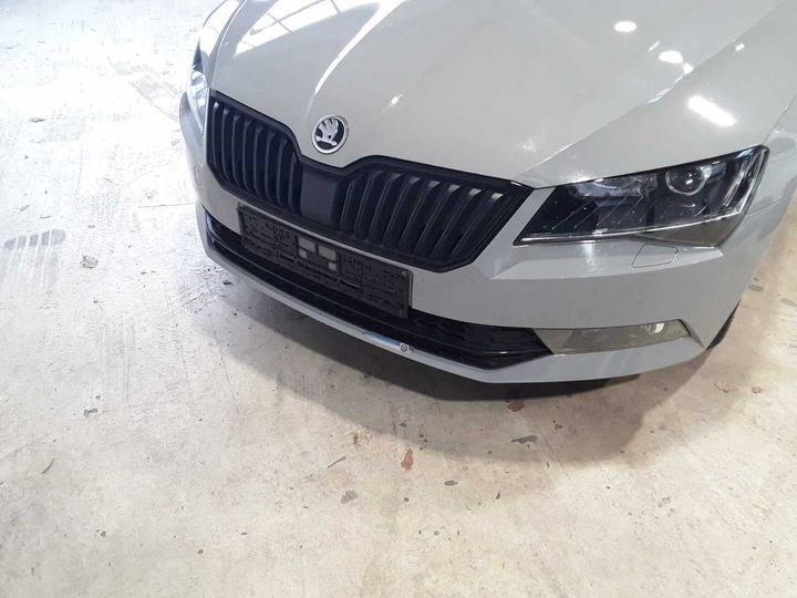 Photo 23 VIN: TMBJH7NPXJ7608192 - SKODA SUPERB 