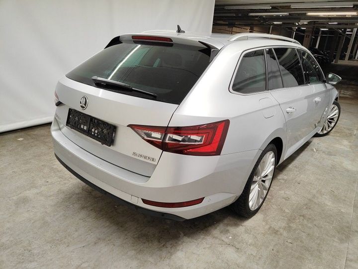 Photo 1 VIN: TMBJH7NPXK7059207 - SKODA SUPERB 