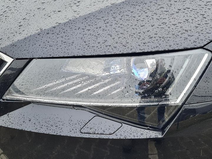 Photo 11 VIN: TMBJH9NP0H7008268 - SKODA SUPERB 