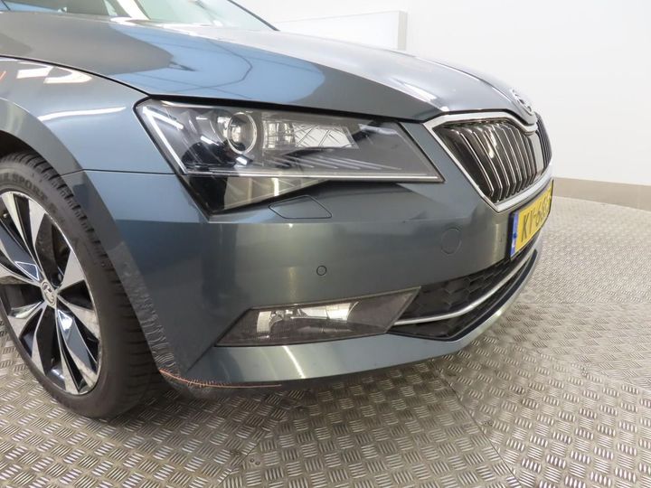 Photo 32 VIN: TMBJH9NP0H7041271 - SKODA SUPERB COMBI 