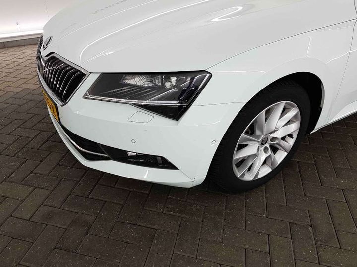 Photo 22 VIN: TMBJH9NP0H7551684 - SKODA SUPERB 