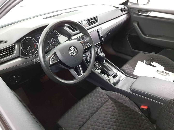 Photo 7 VIN: TMBJH9NP0H7551684 - SKODA SUPERB 