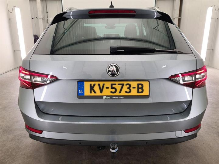 Photo 18 VIN: TMBJH9NP1H7011826 - SKODA SUPERB 