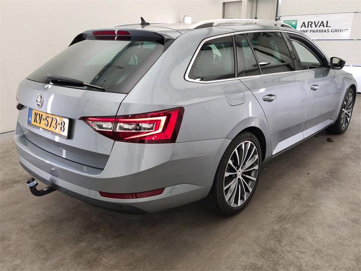 Photo 2 VIN: TMBJH9NP1H7011826 - SKODA SUPERB 