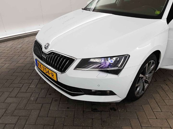 Photo 14 VIN: TMBJH9NP1H7501828 - SKODA SUPERB 