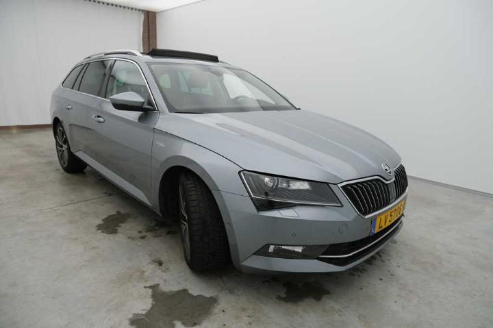 Photo 8 VIN: TMBJH9NP3H7007213 - SKODA SUPERB 