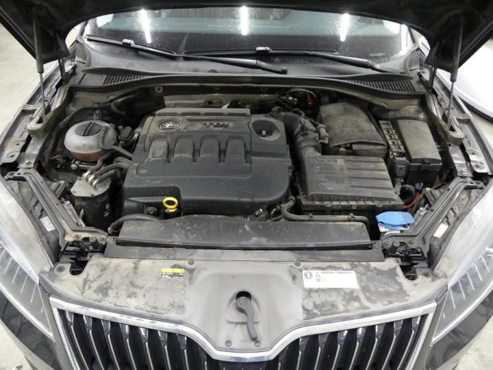 Photo 10 VIN: TMBJH9NP3H7515505 - SKODA SUPERB 