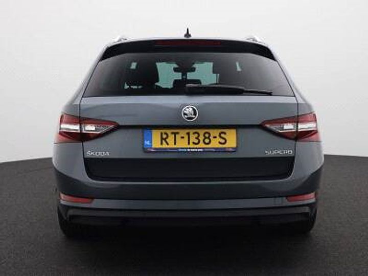 Photo 4 VIN: TMBJH9NP3J7559302 - SKODA SUPERB 